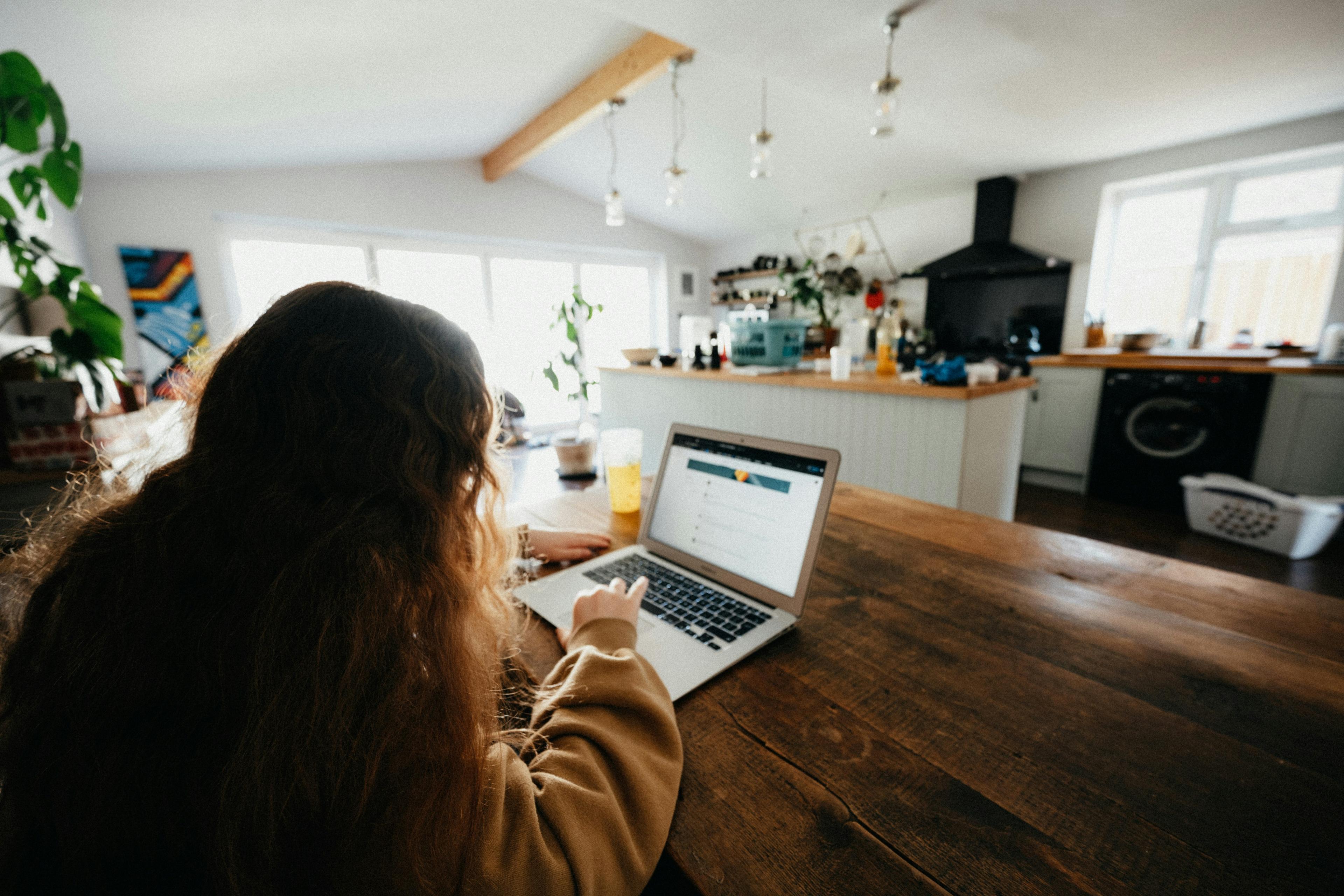 Zeitmanagement-Hacks für deine Bachelorarbeit: So bleibst du im Zeitplan